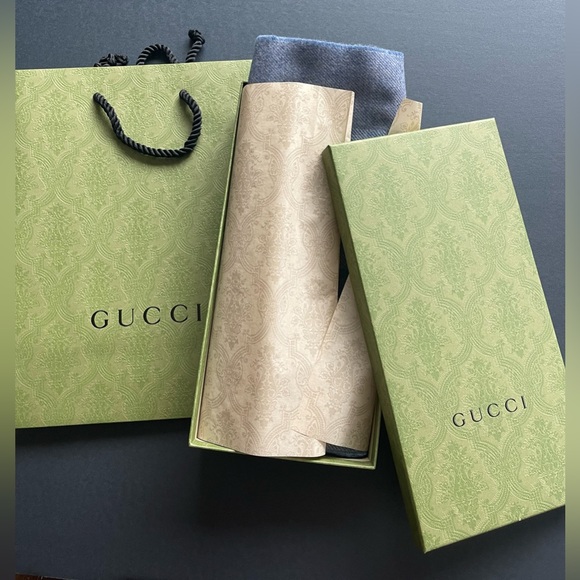 New Gucci Lana Wool Shawl / Scarf - Picture 11 of 14